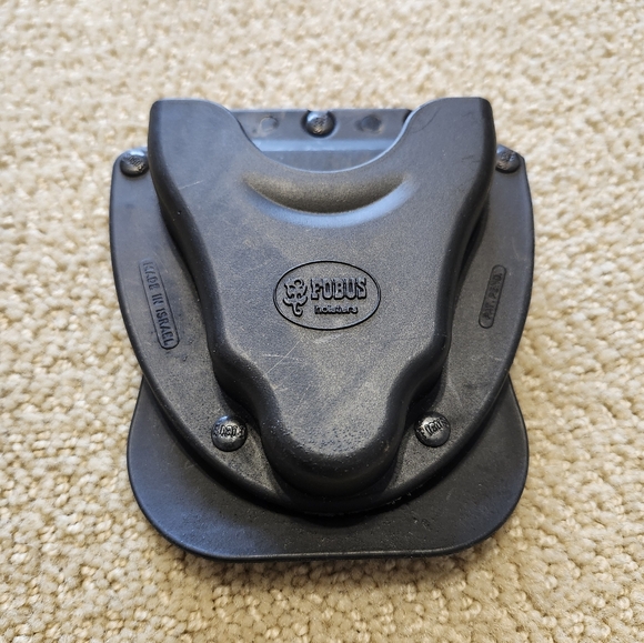 Fobus black lightweight plastic handcuff case - Picture 1 of 3